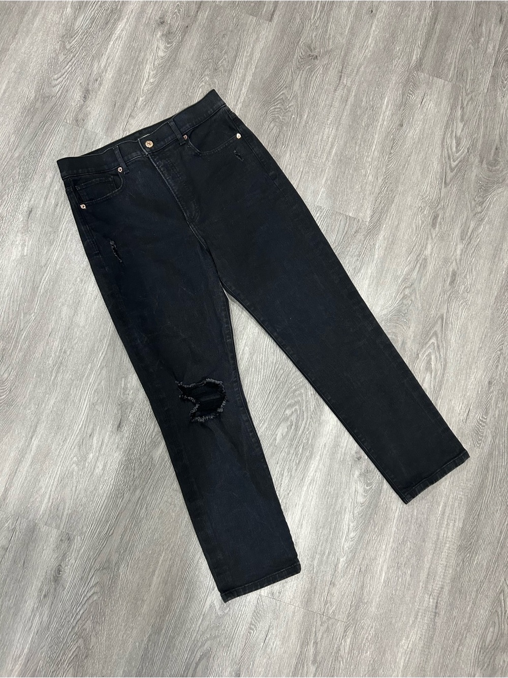 Express Black Straight-Leg Jeans with Knee Distress